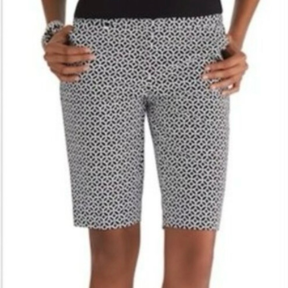 White House Black Market Geometric Black and White Bermudas NWT